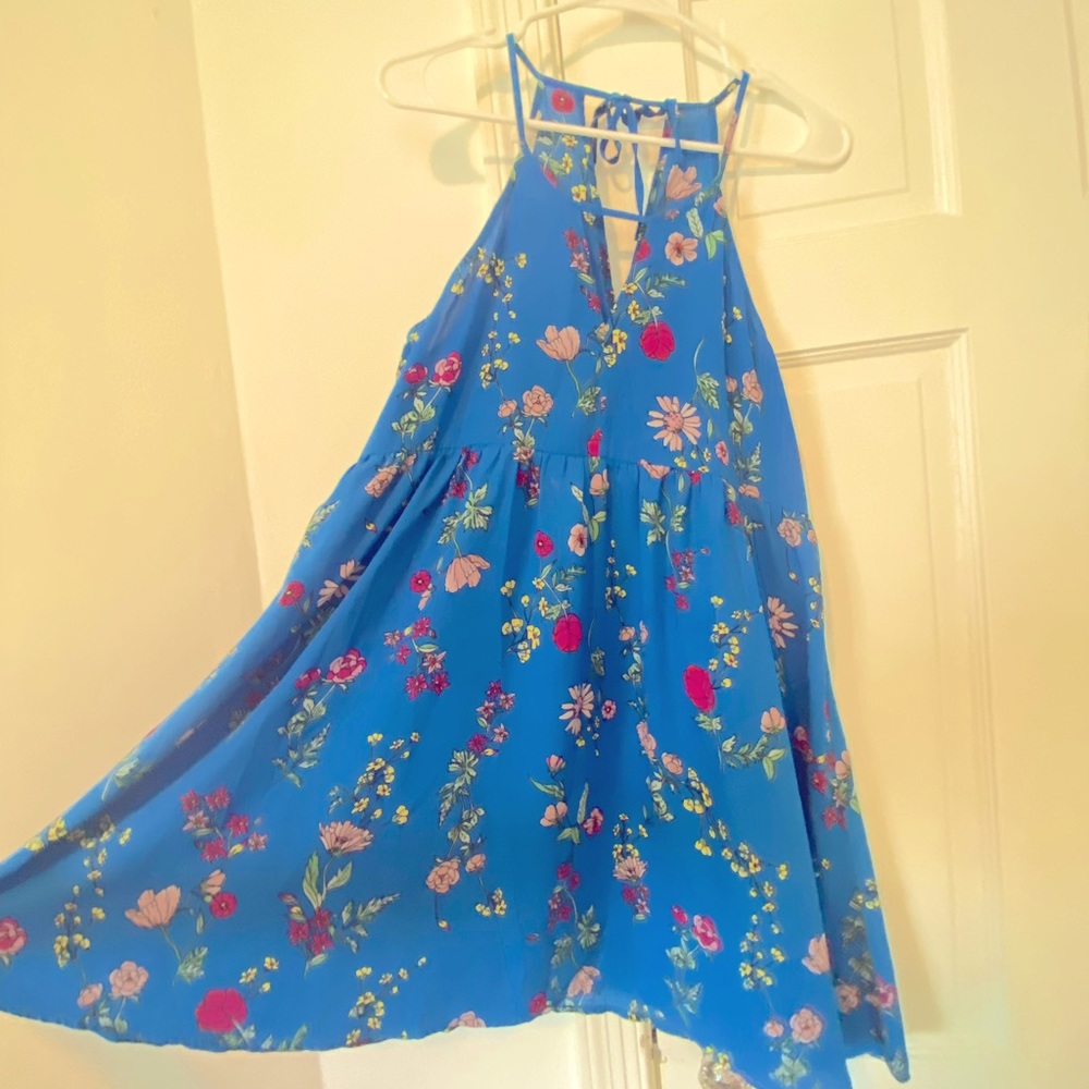 Mini floral sleeveless sundress